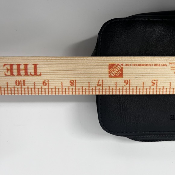 Diptyque Paris Qatar Airways Zippered Amenities Cosmetic Case Black 4.5" x 7 3/4 - Picture 8 of 10